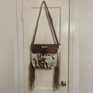 AMERICAN DARLING CLUTCH HANDBAG!! Excellent condition!!